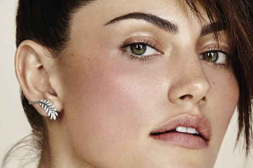 ninatonkin:Phoebe Tonkin for Vogue Australie X Chanel Beauty | 2018