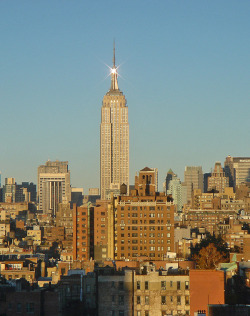 best-lovequotes:  Via 10 Places to Visit in New York - Empire State Building