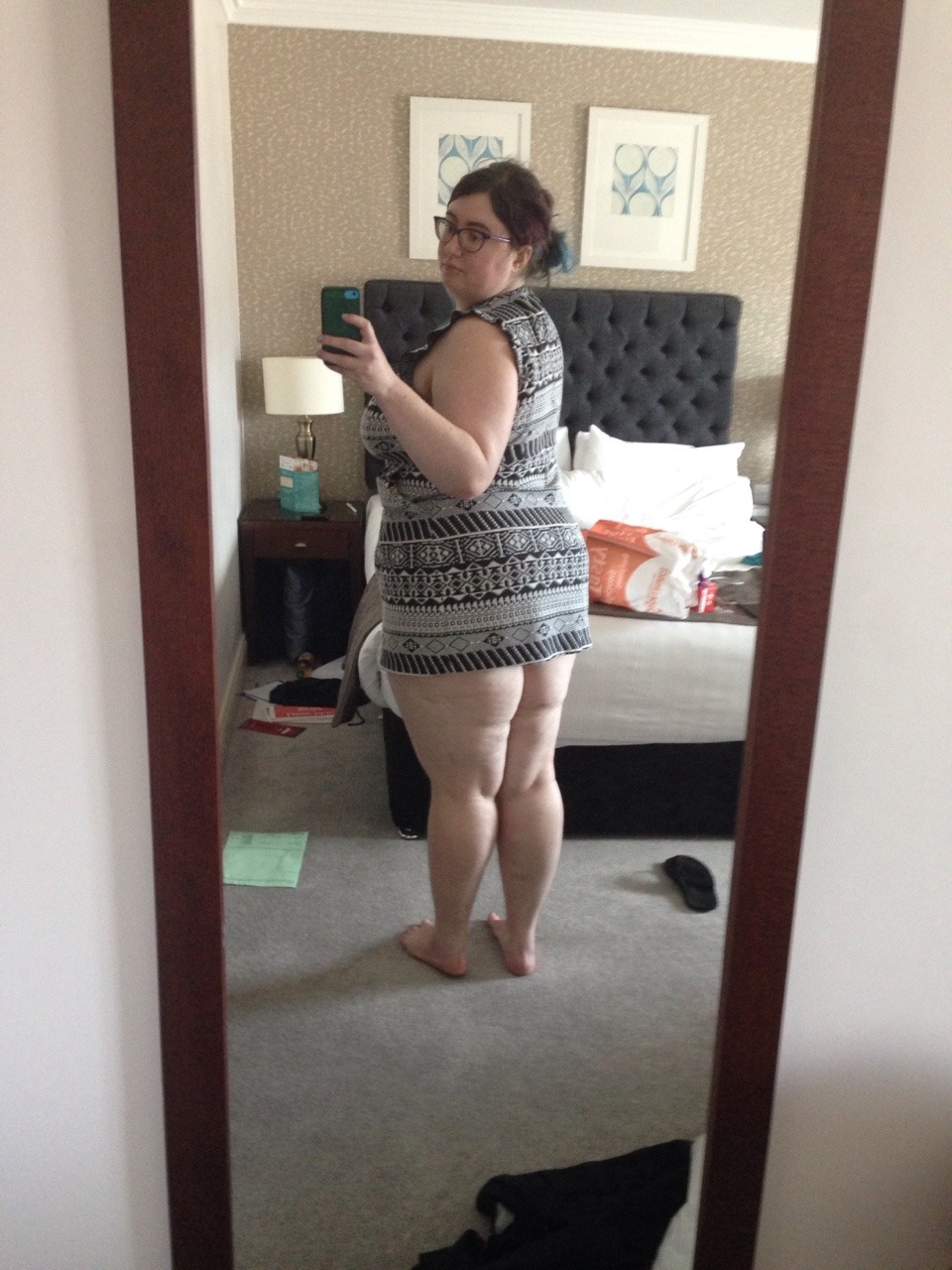 mollymodest:  This dress is a tad short..