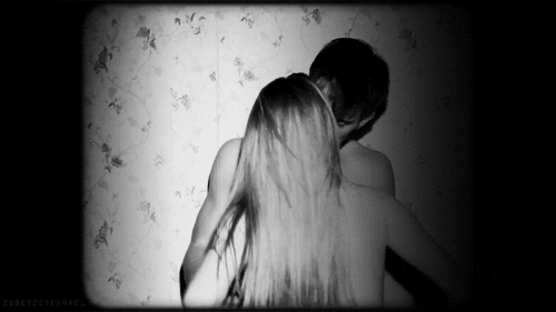 cutelovingcouplesgif:couples kissing