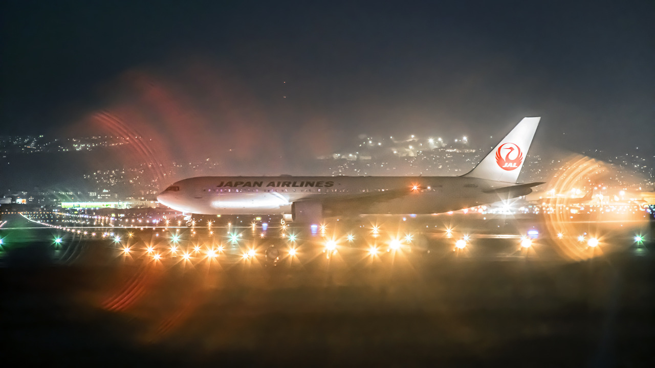 fuckyeahairplaness:  by  Azul Obscura  
