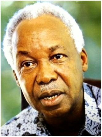 Mwalimu.