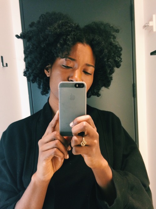 blvckbxxk:My hair was on flick-a-dee-fleek today 