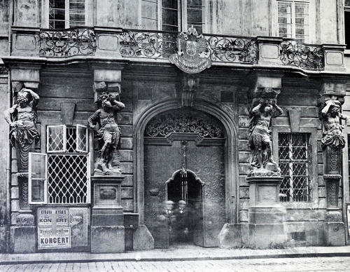 Sex archimaps:The old courts of law, Prague pictures