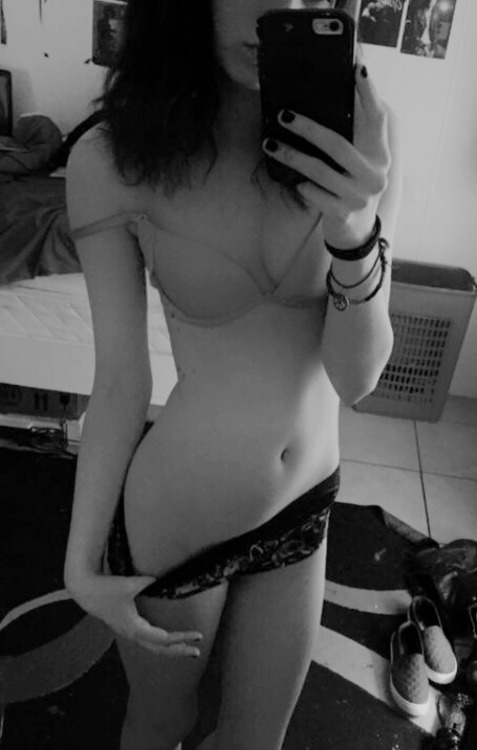 What a beautiful submission right here on tumblr Submit on tumblr kik at nudegirlsubmissions or snap