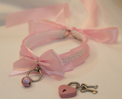 Kittensplaypenshop:  Custom Collar From The Build Your Own Collar Listing :3 They