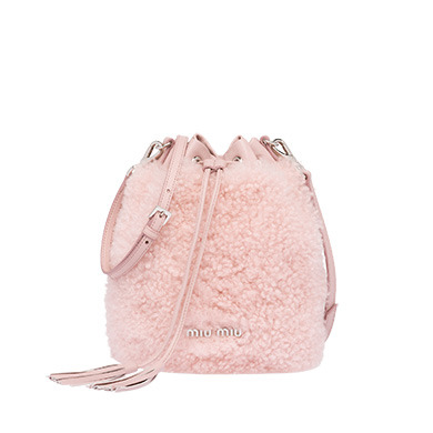 girlange:miu miu shearling bags in PERFECT pink color.. 