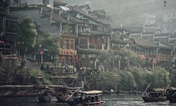 passport-life:  Fenghuang | China 