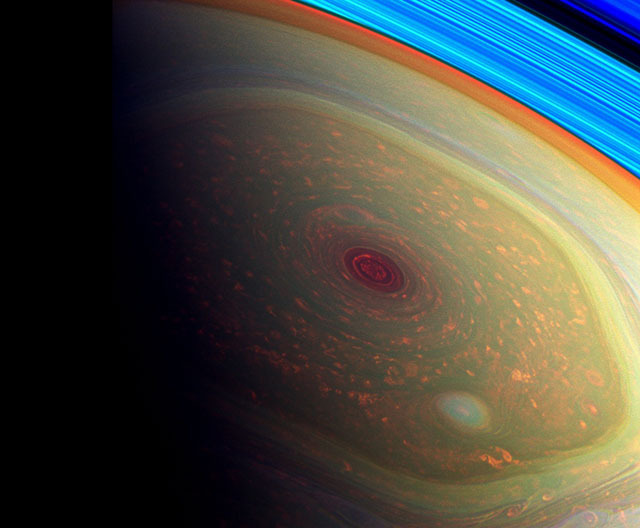 bobbycaputo:  These are the Most Incredible Photos Shot by NASA’s Cassini Probe