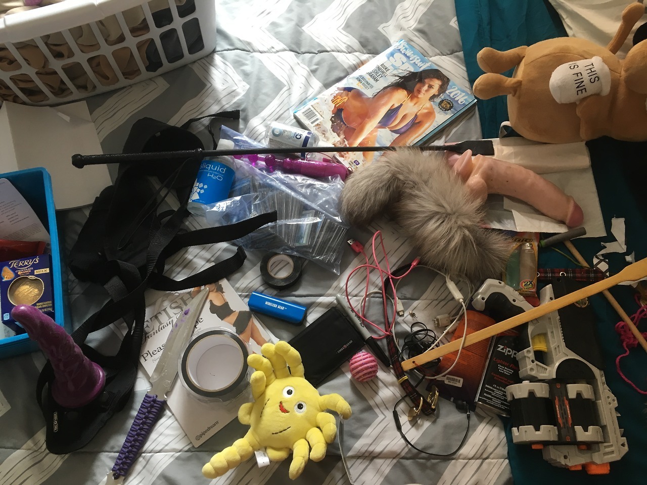 cannibal-sloth: good-dog-girls:  Cleaning up today and found all this stuff under