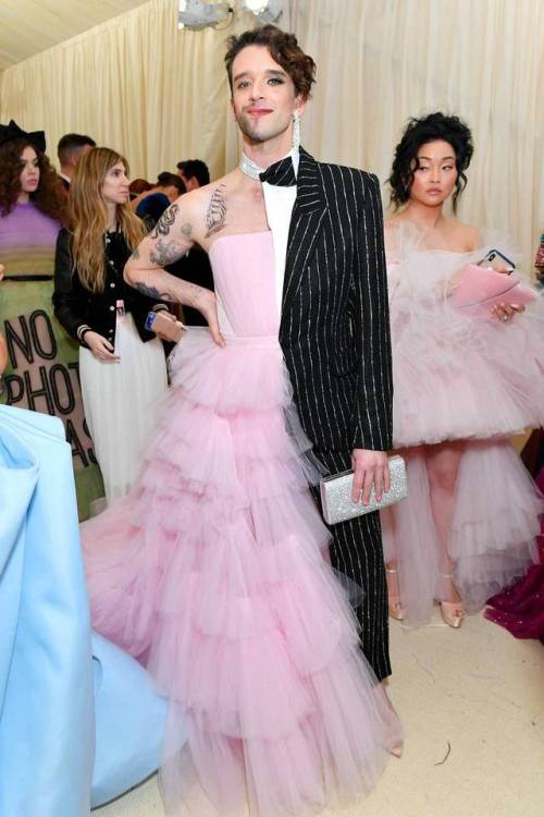 Met Gala Kings Ezra Miller in Burberry; Harry Styles in Gucci; Billy Porter in The Blonds; Ryan Murp