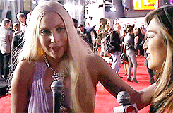 mother-gaga:  Gaga’s AMA red carpet interview. 