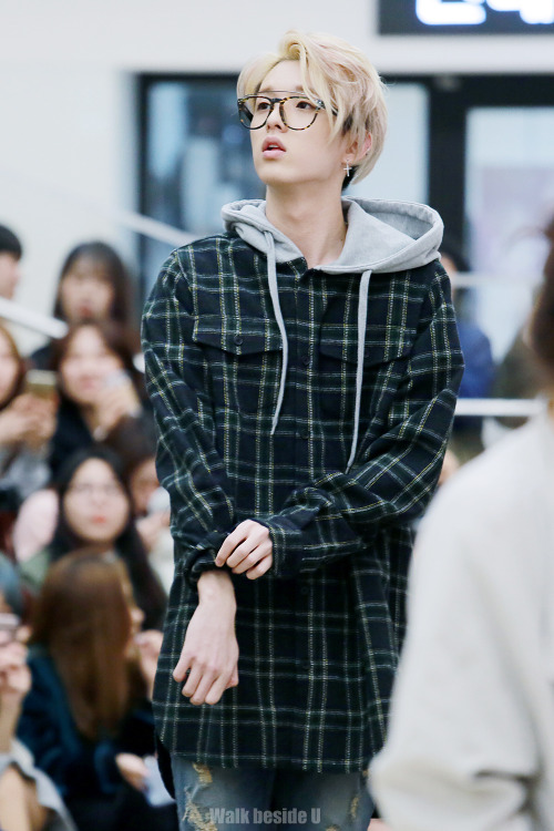 fyeahdaysix: walk beside u | do not edit.