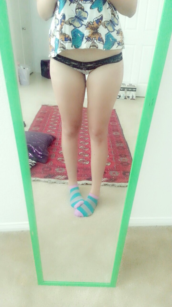 sslavekitten:  Hi guys :* 