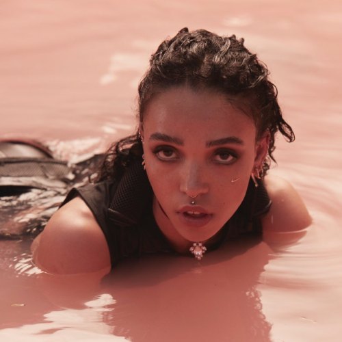 fkatwigs-fashionstyle:FKA twigs by Sean+Seng for NikeWomen (c)