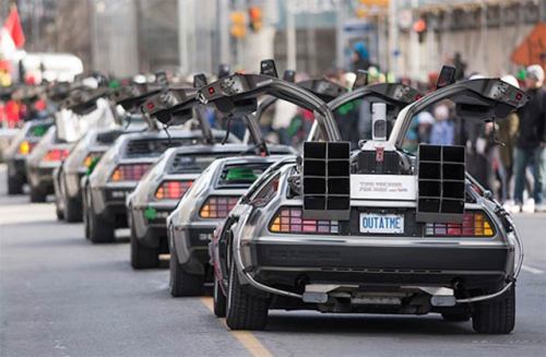 De Lorean DMC-12 Photo by BruceKhttps://www.flickr.com/photos/58609798@N00/16640127449/in/pool-blogt