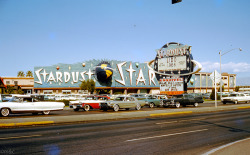 vintagelasvegas: Stardust, 1966.  “Lido 1966 … Esquivel … Watusi Wing Ding at 2, 4, and 7 PM.” Passing by: ’65 Pontiac Bonneville, ’57 Mercury Turnpike Cruiser, ’66 Mustang, ’59 and ’62 Cadillac. Photo (possibly late ‘65) via Cloud