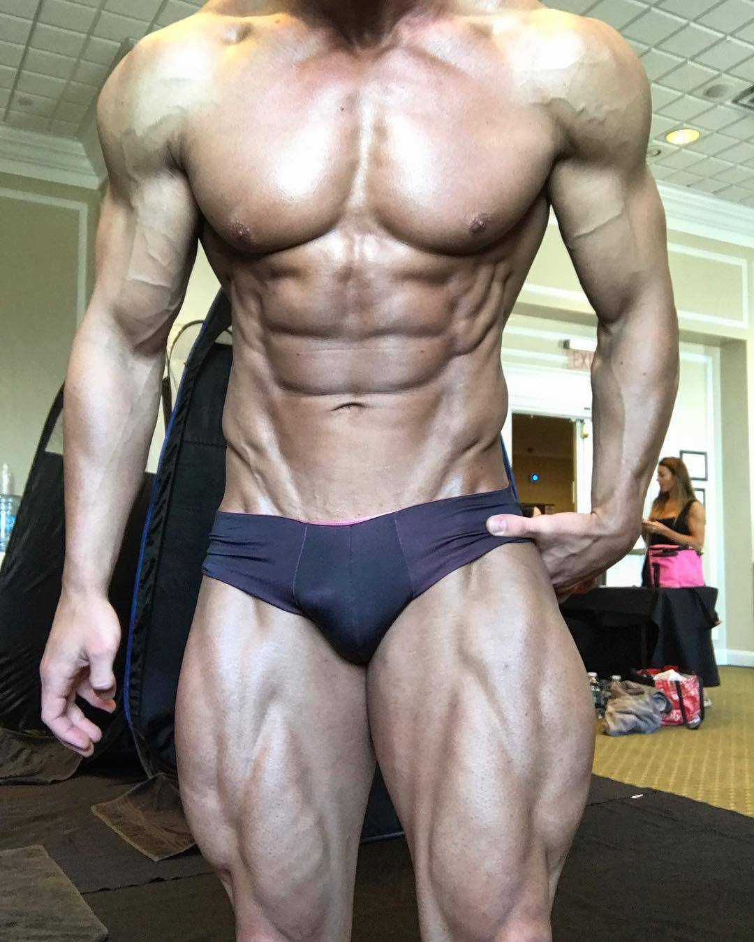   Tyson Dayley WBFF Pro @Tysondayley  