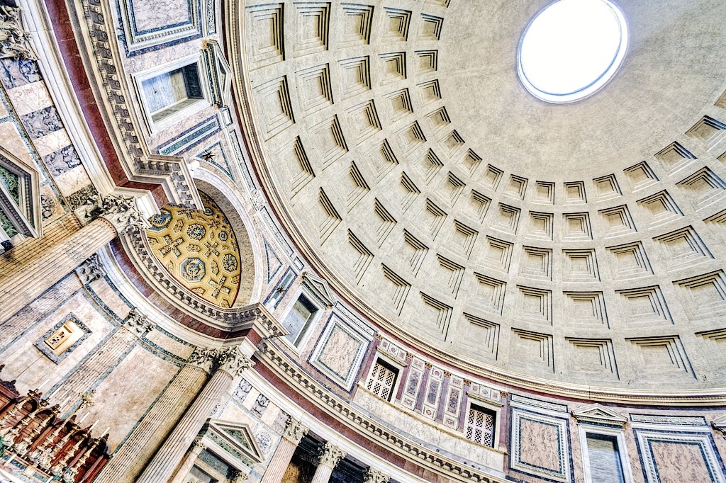 last-of-the-romans: Interior of the Pantheon, Rome. 