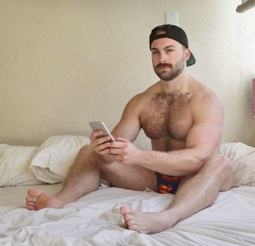 Porn Pics bears-haunts-n-taunts:  Like hairy men, and