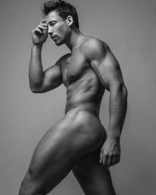 Just like his charm and blond ambition, @calumwinsor always comes through for us on #humpday. Pic by