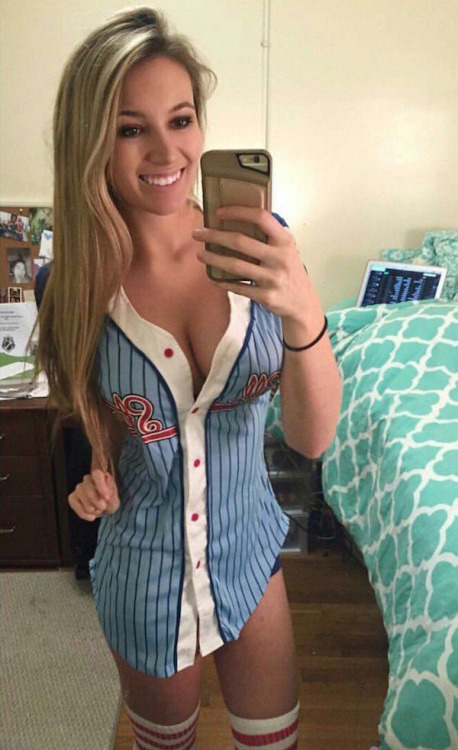 selfhotsexyphotos: Hot Babes Only