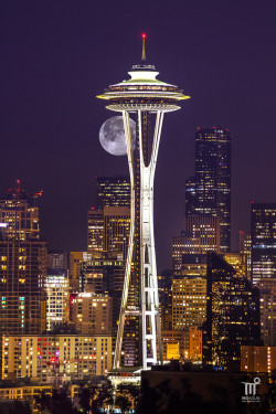 imickeyd:  Space Moon Seattle by MO AOUN PHOTO 