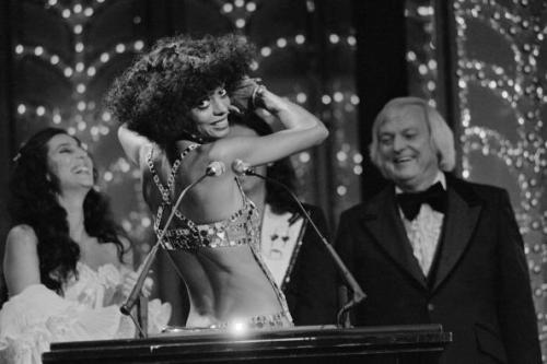 orwell:diana ross receiving the female entertainer of the century award, 1976