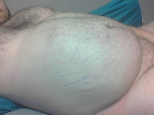 broseidonafterdark:  I’m chubby. Sometimes, I’m also naked. 