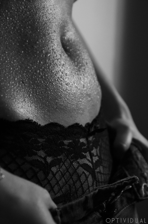 black-and-white-erotic-art:  ⚫️⚪️ adult photos