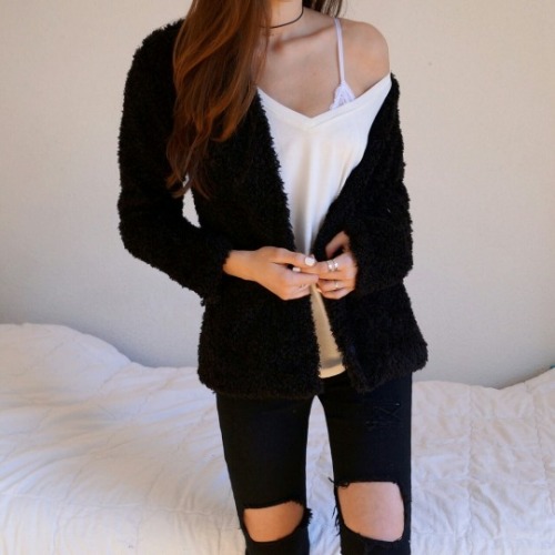 aureat:super cute fluffy coat and ripped skinnies from Sheinside!!get the coat here &amp; the je