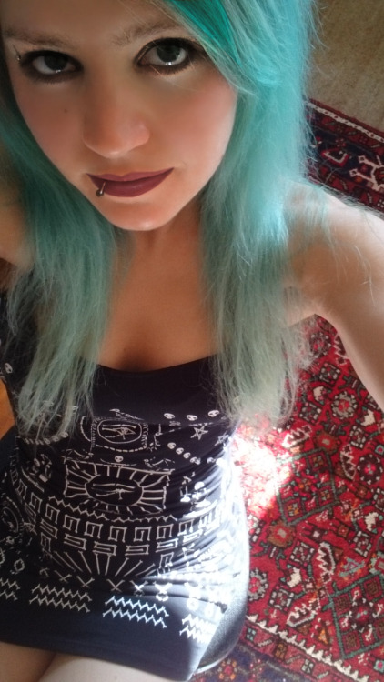 New dress! I think I’m going to wear it for my band’s first gig ^_^https://www.facebook.