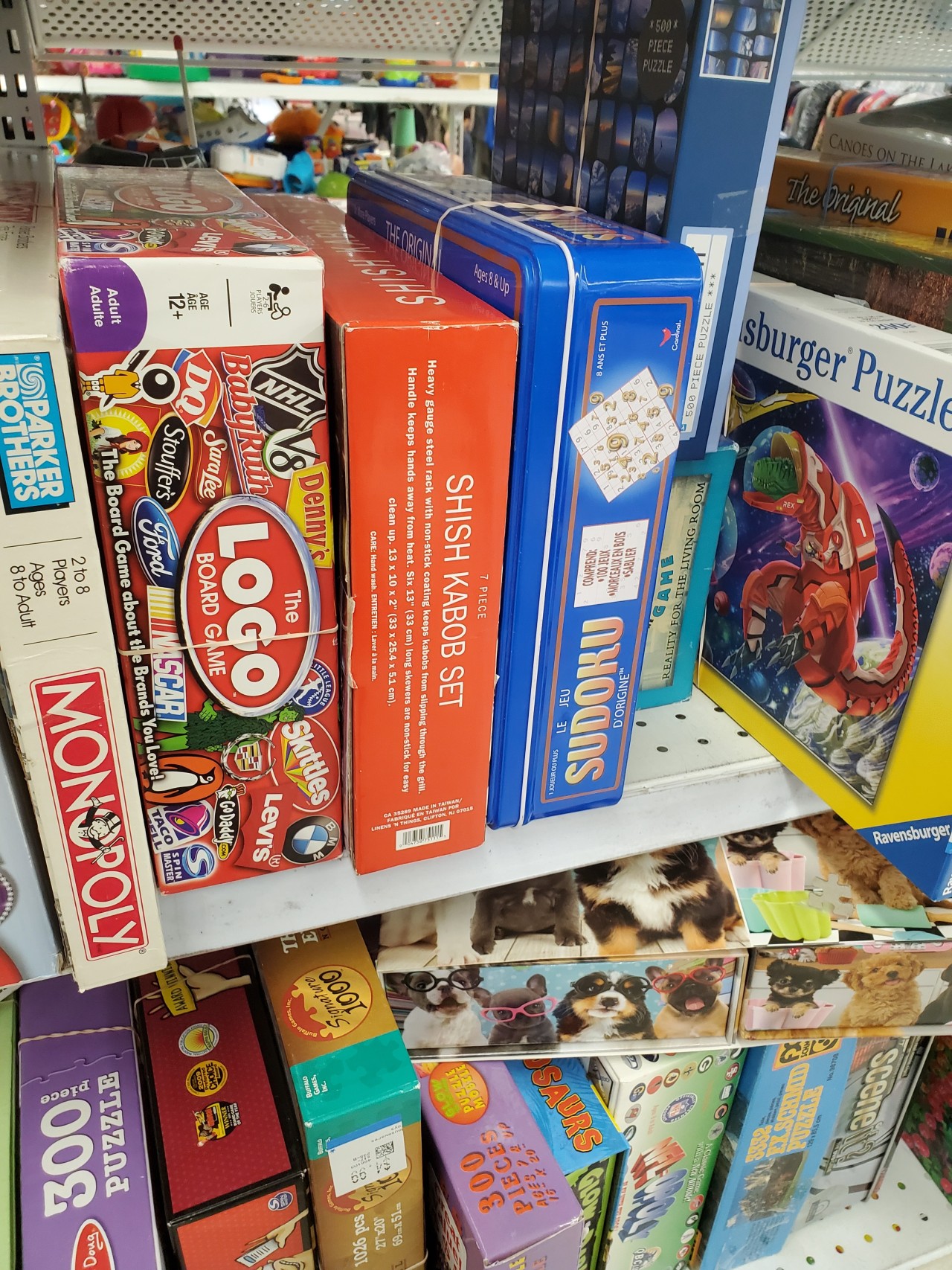 shiftythrifting:Ah yes, my favorite board game 