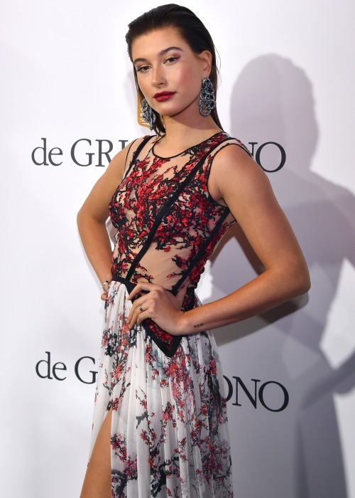 dreamsofmodels:  its-vogue-baby:  hailey-closet:  19.05.2015 - Hailey Baldwin at De Grisogono Party at Eden Roc during the Cannes Film Festival.  http://its-vogue-baby.tumblr.com/  http://dreamsofmodels.tumblr.com/