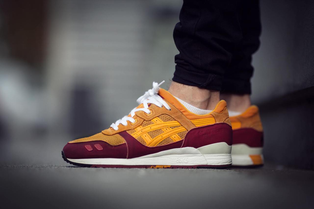 Hanon x Asics Lyte III 'Wildcats' (by Maxi... – Sweetsoles – Sneakers, kicks and trainers.