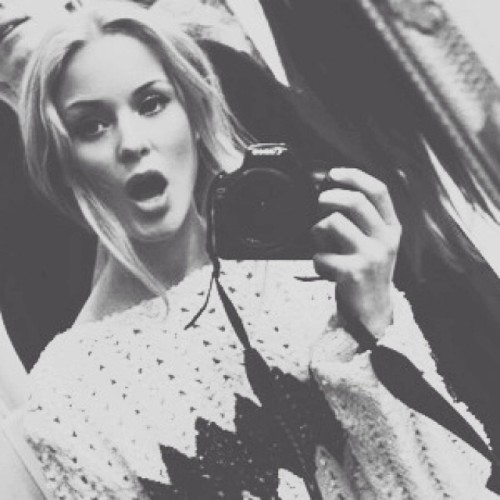 Zara Larsson - Page 2 Tumblr_mvg0yk03Jk1scpsano1_500