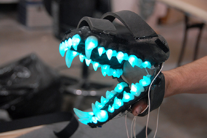 trustmeidontknowwhatimdoing:  *jerks u off with these*