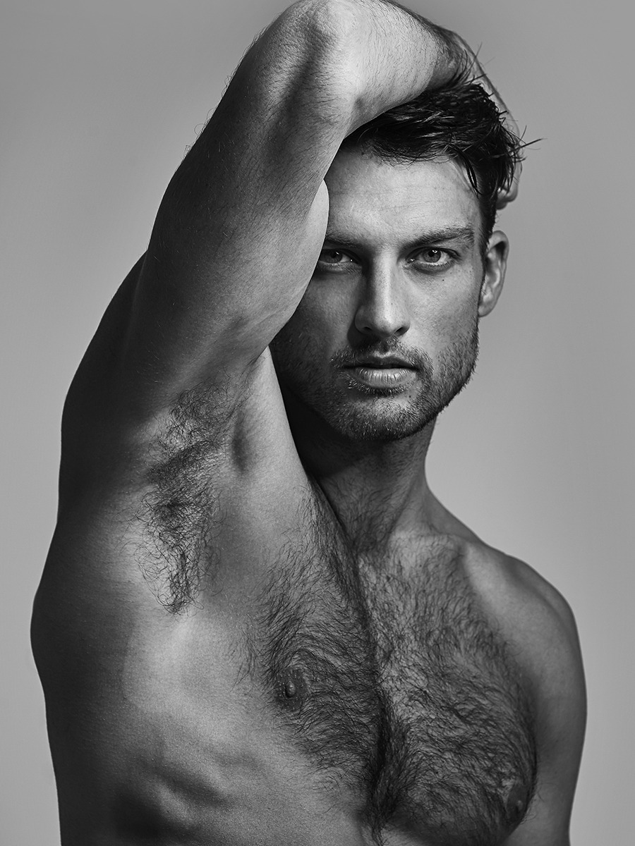 jean-le-photographe:  hnbw:  Rohan Maclaren by Paul Fitzgerald  Follow me : http://jean-le-photographe.tumblr.com/archive