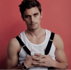 bestofantoni:this man really is out there breathing and existing and shit, oh my GOD