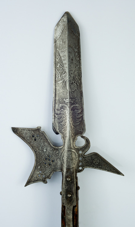 Austrian halberd dated 1637from The Worcester Art Museum : Higgins Armory Collection