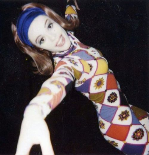 Lady Miss Kier - Deee-Lite - Groove Is In The Heart (1990)