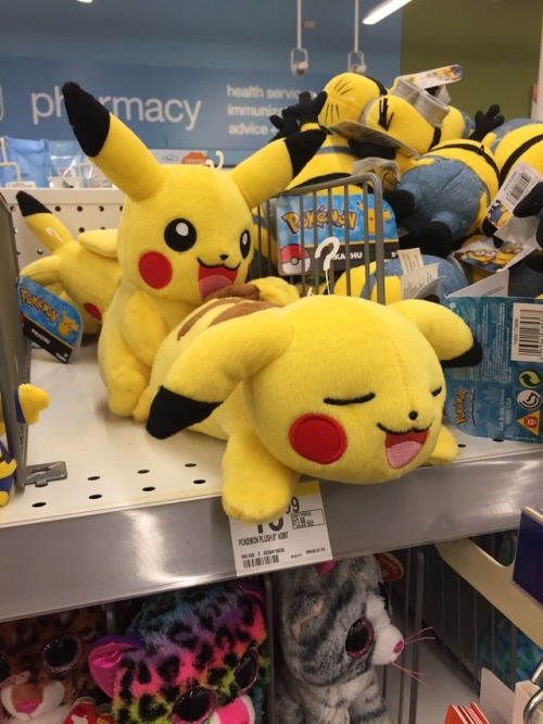 alyssa-sama:anakin-slytalker:So working at Walgreens is… interestingomg