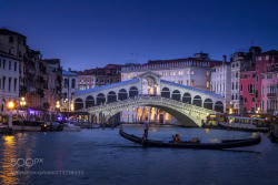 socialfoto:Romantic Venice by andrewsound95 #SocialFoto