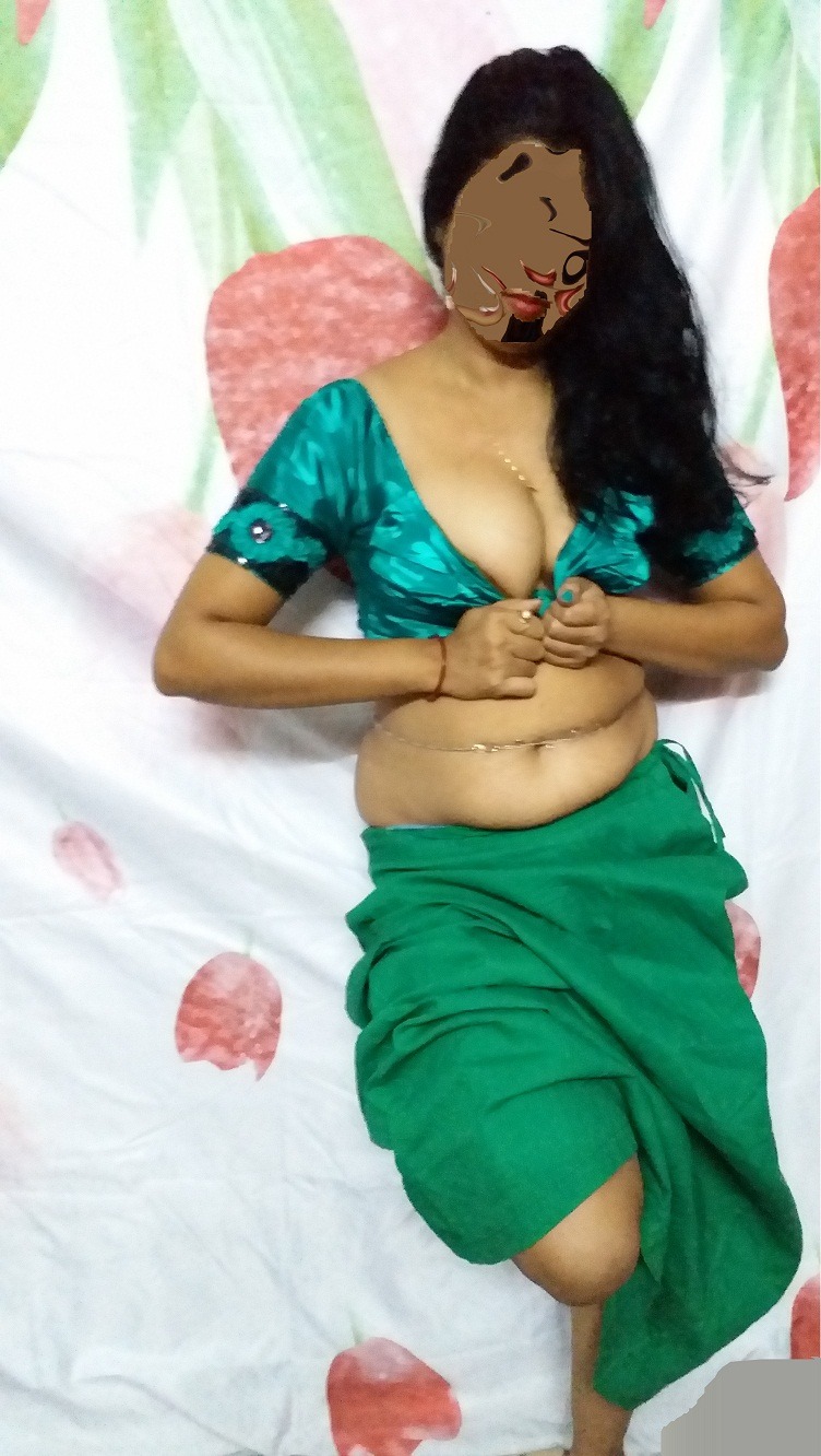 Indian Desi Bhabhi Aunties