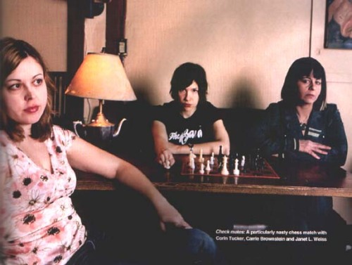 little&ndash;mouth: Sleater-Kinney, diw No.20 June 2005  Photos by: Annie Marie Musselman