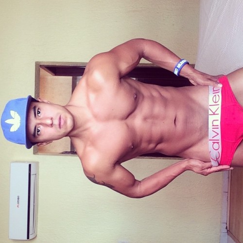 straight4gay:  Delivering the hottest men on tumblr, only posting images that get me stroking and exploding. Come play ;)