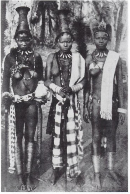 The Igbo people (English: /ˈiːboʊ/; also Ibo, formerly also Iboe, Ebo, Eboe, Eboans, Heebo; natively