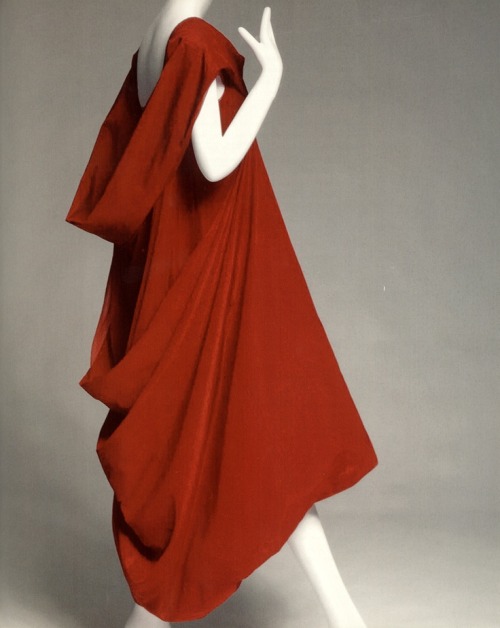 archive-club:Rei Kawakubo for Comme des Garcons. Red silk taffta Spring/Summer 1991From MET Museum C
