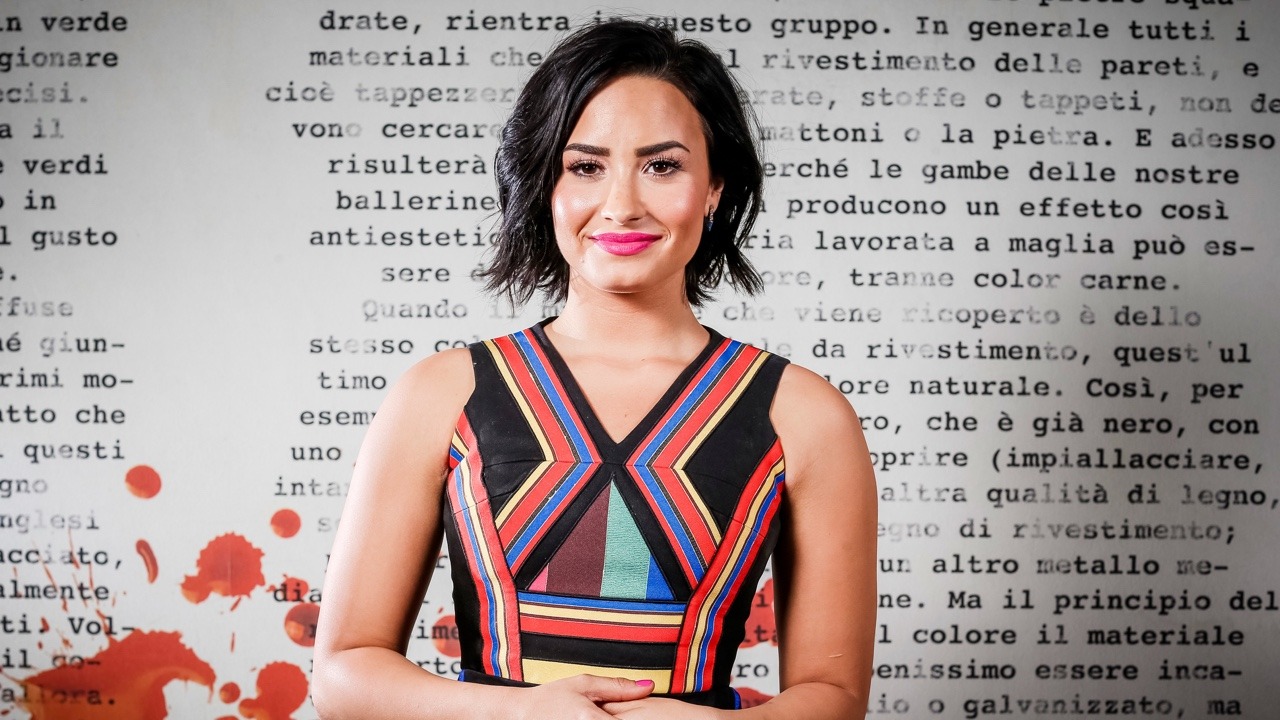 lovatic1420:  Happy Birthday Demetria Devonne Lovato born August 20th 1992