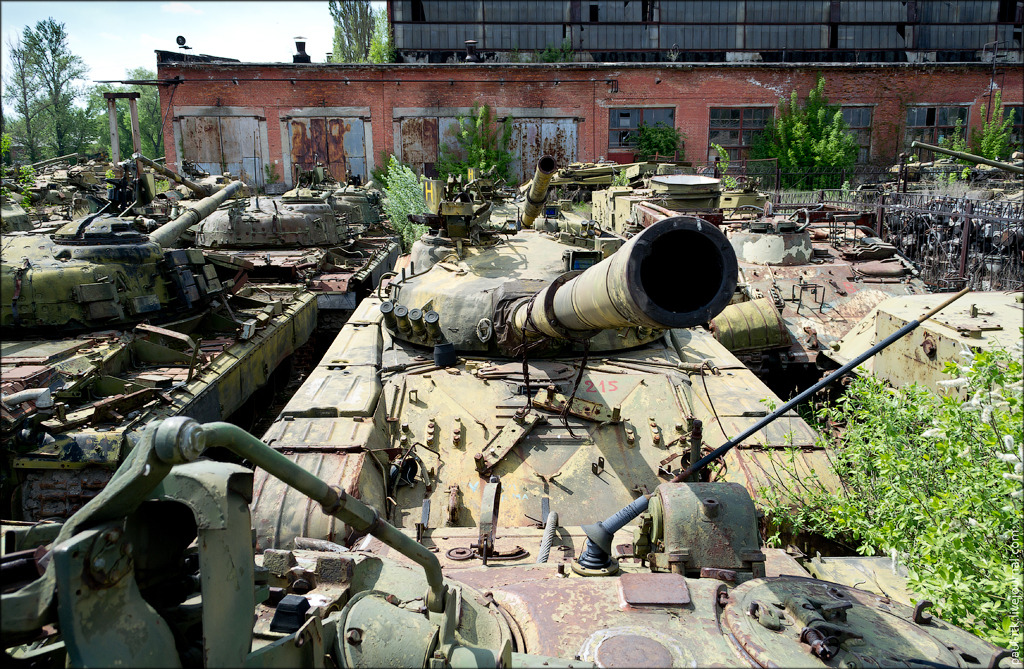 rocketumbl:  Armored repair plant 